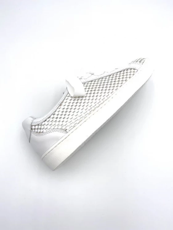 Sneaker Blanche à Lacets Blanc Et Argent En Cuir | Petite Taille Femme | Softwaves Blanc Argent 4 Sneaker Blanche à Lacets Blanc Et Argent En Cuir | Petite Taille Femme | Softwaves Blanc Argent – Image 4