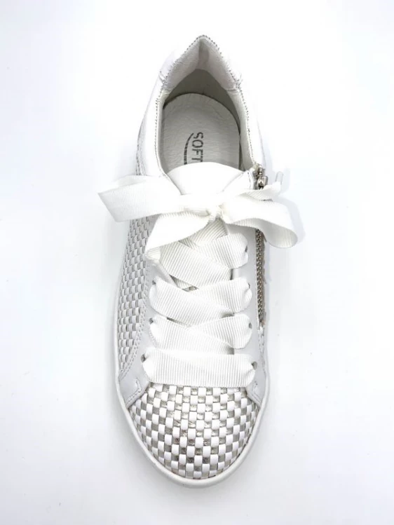 Sneaker Blanche à Lacets Blanc Et Argent En Cuir | Petite Taille Femme | Softwaves Blanc Argent 5 Sneaker Blanche à Lacets Blanc Et Argent En Cuir | Petite Taille Femme | Softwaves Blanc Argent – Image 5