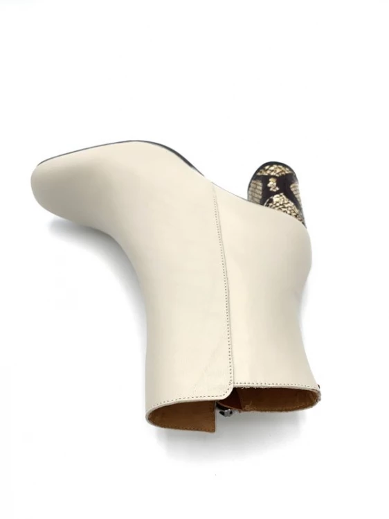 Bottine Habillé à Talon En Cuir Crème | Petite Pointure Femme | Ellen Kassel Creme 2 Bottine Habillé à Talon En Cuir Crème | Petite Pointure Femme | Ellen Kassel Creme – Image 2