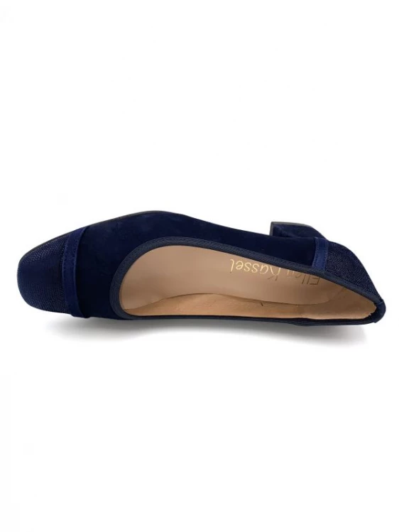 Escarpin Trotteur En Cuir Suédé Marine à Talon | Petite Pointure Femme | Ellen Kassel Marine 2 Escarpin Trotteur En Cuir Suédé Marine à Talon | Petite Pointure Femme | Ellen Kassel Marine – Image 2