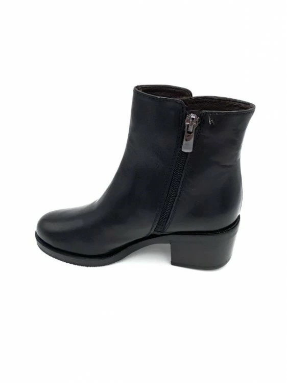 Bottine En Cuir à Talon Noir | Petite Taille Femme | Ellen Kassel Noir 2 Bottine En Cuir à Talon Noir | Petite Taille Femme | Ellen Kassel Noir – Image 2